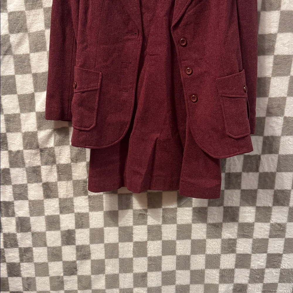 Junior House Women’s Burgundy Wool Line Suit Skirt & Blazer Size 4/5 & 8/9 - Picture 3 of 10